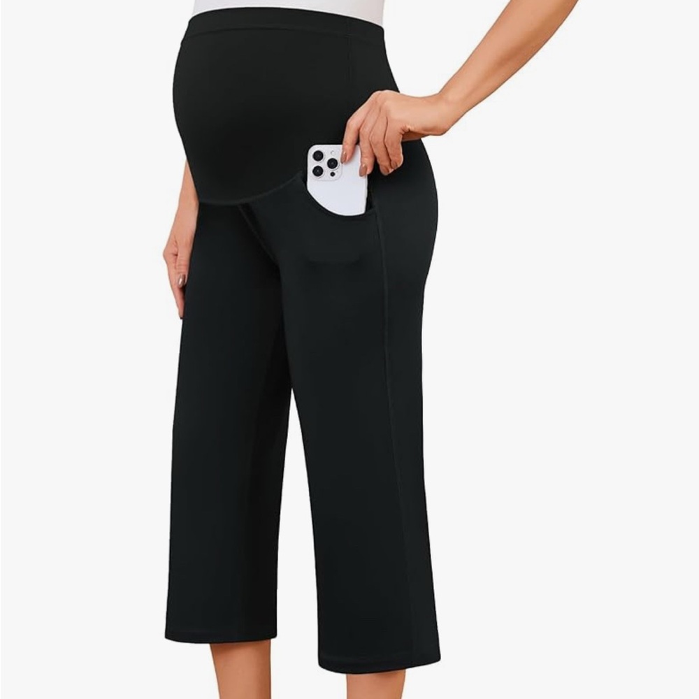 Maternity Black Cropped Capris